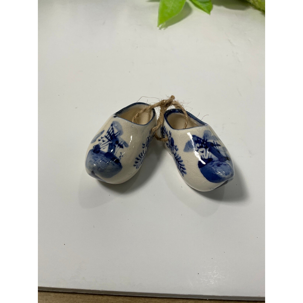 Pair of Vintage Mini Delft Handpainted Ceramic Dutch Shoes Dated 1998